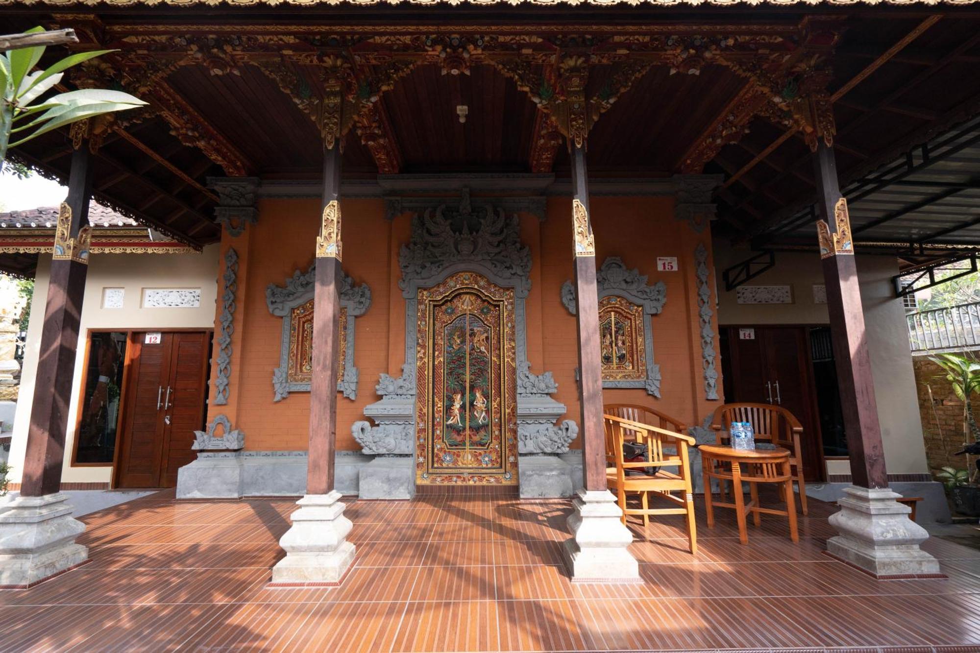 RedDoorz near Buleleng Harbour 2 Hotel Singaraja Buitenkant foto